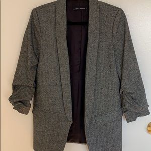 Gray blazer with ruched sleeves